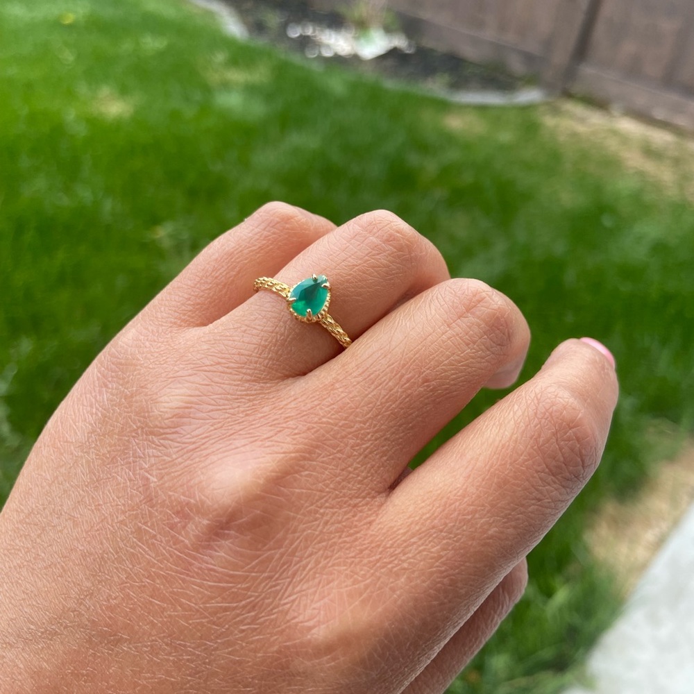 Green onyx ring